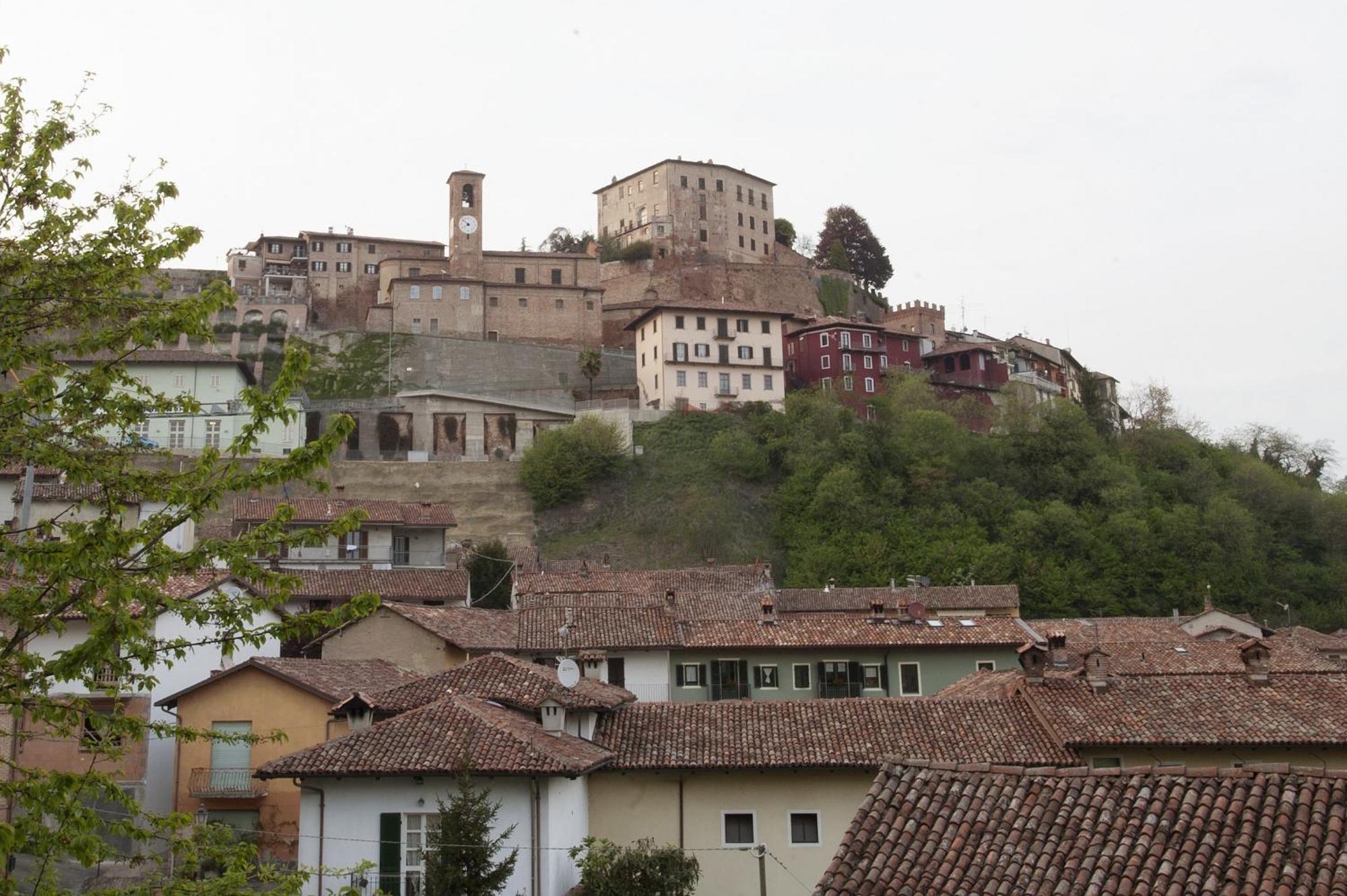 Il Bosco Delle Torte Castellinaldo Exteriör bild